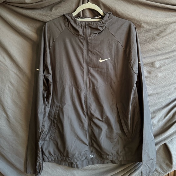 Nike Gray Windbreaker Jacket - Picture 1 of 4